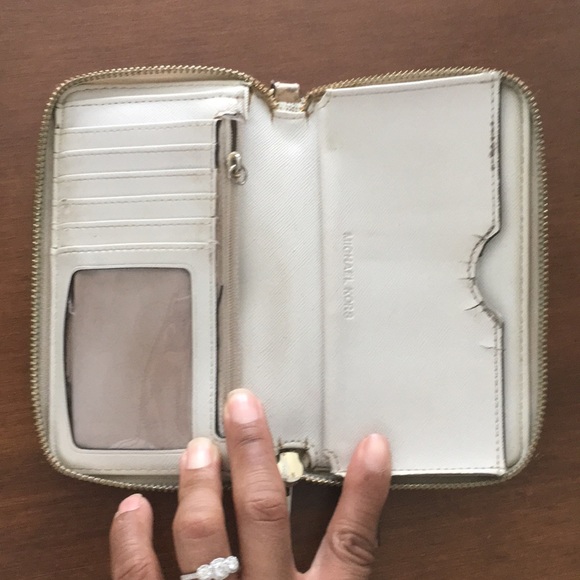 Michael Kors Wallet - Picture 3 of 3